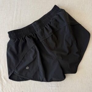 Lululemon Hotty Hot High-Rise Lined Shorts Black Womens XS 2.5 Inseam Running
